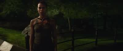 She's in there. - Dark Phoenix