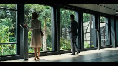 She's intelligent thenFor a dinosaurAnd thatIt tried to break the glassI like her spirit - Jurassic World
