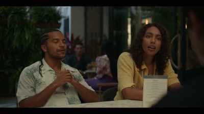 She's like Kerry Washington in Scandal. - Neon