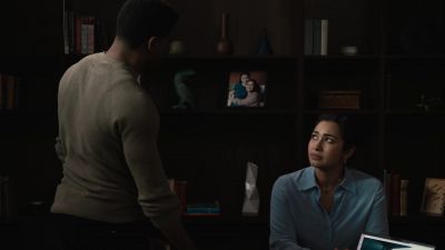 She's lucky to have you. - FBI: International