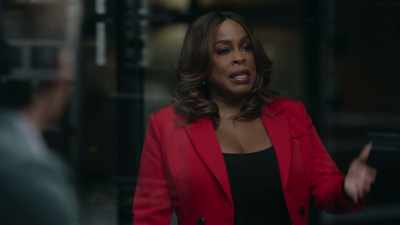 She's mixing business
with pleasure, - The Rookie: Feds