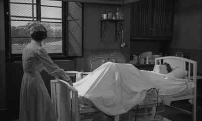 She's moving me. - Johnny Got His Gun