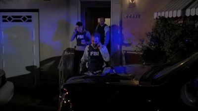 She's not answering
her cell phone. - Criminal Minds