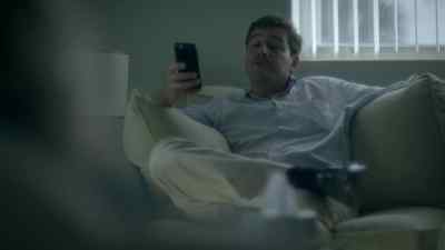 She's not answering. - Bloodline