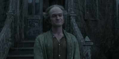 -She's not here.
-[Olaf chuckles softly] - A Series of Unfortunate Events