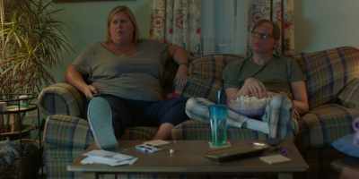 - She's not.
Joel, I'm trying to watch. - (TV chattering) - Somebody Somewhere