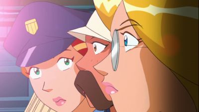 She's not tanning - Totally Spies!
