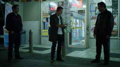 - She's not there.
- Who's not where? - Sneaky Pete