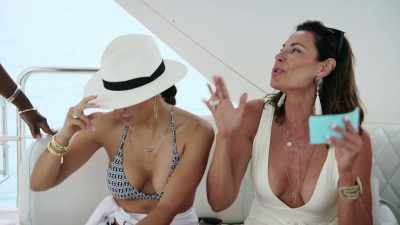 - She's not wrong.
But who digs like that? - The Real Housewives Ultimate Girls Trip