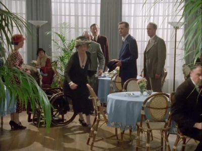 - She's off, Sarge!
- Stop her! - Agatha Christie's Poirot