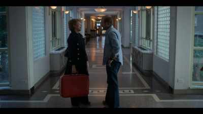 -She's okay, right?
-Oh, she's--she's fine. - Fosse/Verdon