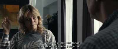 She's on her knees. - Small Town Killers
