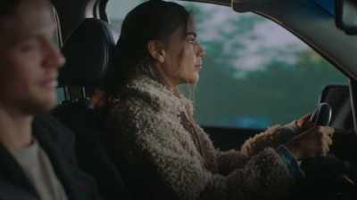 She's probably hoping
that I'll beg to come home. - Road Trip Hostage