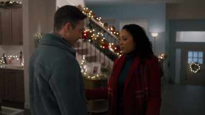 She's sad, - Scouting for Christmas