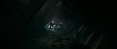 She's still breathing. - Tomb Raider
