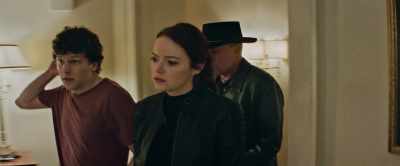 She's supposed to be
killing the dead, - Zombieland: Double Tap
