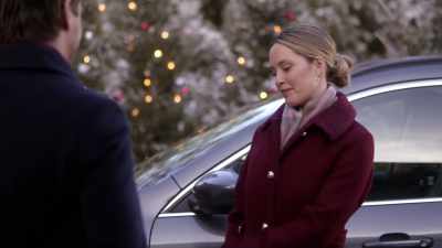 She's surprisingly low maintenance
when it comes to herself. - Catering Christmas