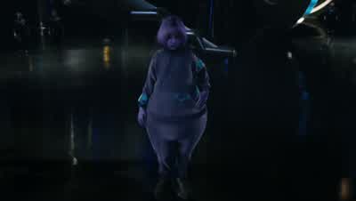 She's swelling up. - Charlie and the Chocolate Factory