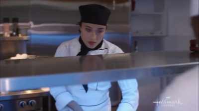 - She's the boss.
- She is not the boss. All right? - Love on the Menu
