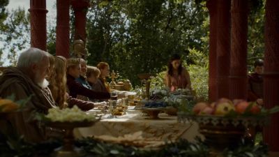 She's the whore l told you about. - Game of Thrones