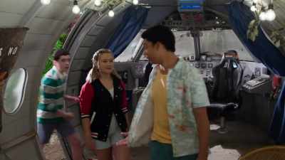 - She's too fast.
- I couldn't find her. - Rock Island Mysteries