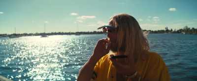 - She's too young to get married.
- She's 22, Moondog. - The Beach Bum
