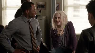 She's totally still standing. - iZombie