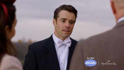 Shh! Mom,
this is Henry Walker, - Butlers in Love