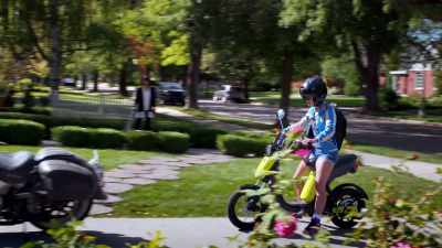 ♪ Shi shi
shi shi shi ♪ - Andi Mack
