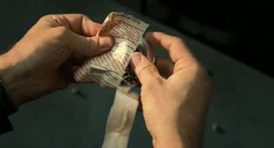 Shield. - Men in Black 3