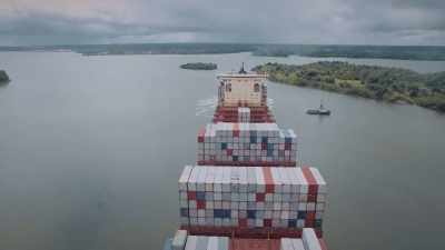 (ship horn blares) - Drug Lords: The Next Generation