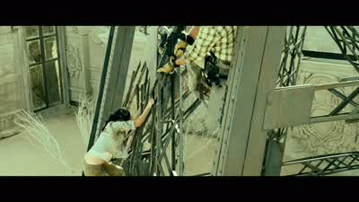 Shit! Climb! Give me your hand! - Resident Evil: Extinction