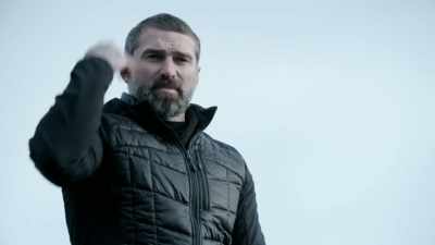 Shit! Let's go. Come in. - Celebrity SAS: Who Dares Wins