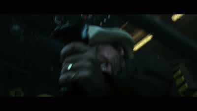 Shit! Hold on! Daniels: Bring me up, tee. Copy. - Alien: Covenant