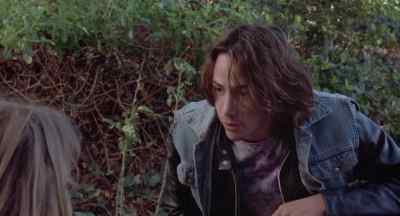 Shit, that's Layne. - River's Edge