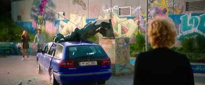 Shit, whose car was that?
- Mine! - Suck Me Shakespeer 3