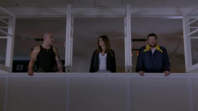 (SHIVERS) Getting cold
out there, eh? - Letterkenny