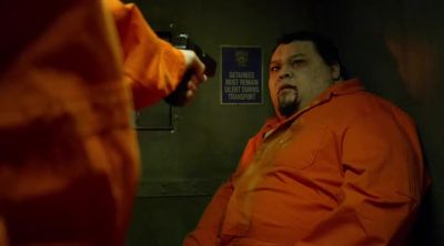 - Shoot him!
(growling) - The Strain