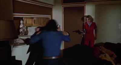 Shoot him! - Futureworld
