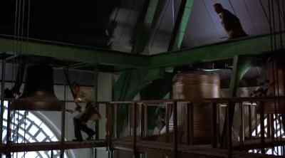 Shoot that lock off. - The Thirty Nine Steps