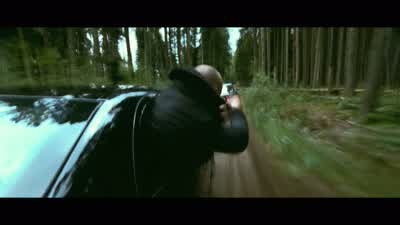 Shoot the tires! - Transporter 3