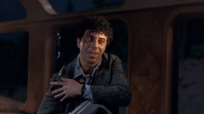Shooting me won't do any good - Under Siege 2: Dark Territory