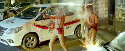 "Shootout in the street, 
yesterday!" - Darbar