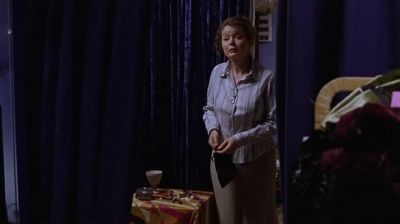 SHOP DOOR OPENS - Midsomer Murders