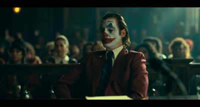 [short chuckle] - Joker: Folie à Deux