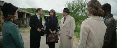Shortly after we informed
him you were comin' actually.
He gets a bit upset, - Nandor Fodor and the Talking Mongoose