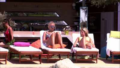 ‐Shotgun him?
‐OLIVIA: Yeah, - Love Island