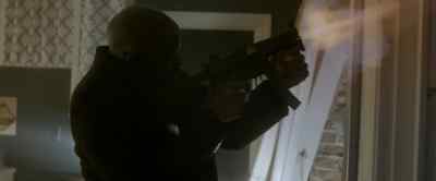 (shots firing)
(music continues) - Alarum