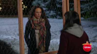  ♪ should auld acq... ♪ - Under the Christmas Tree