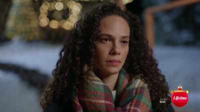  ♪ should auld acq... ♪ - Under the Christmas Tree